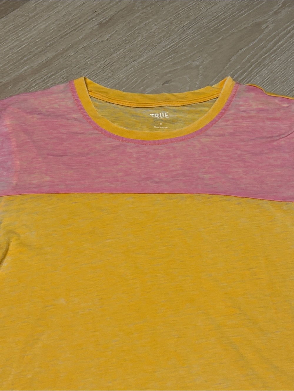 True Craft Vintage Inspired Short Sleeve Colorblock Short Sleeve Tee Sz Medium - Picture 7 of 7